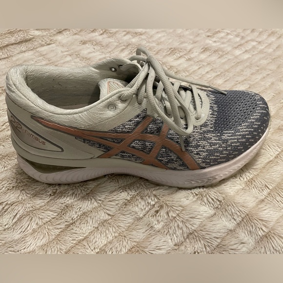 ASICS Gel Nimbus 22 Size 8 - Picture 4 of 6